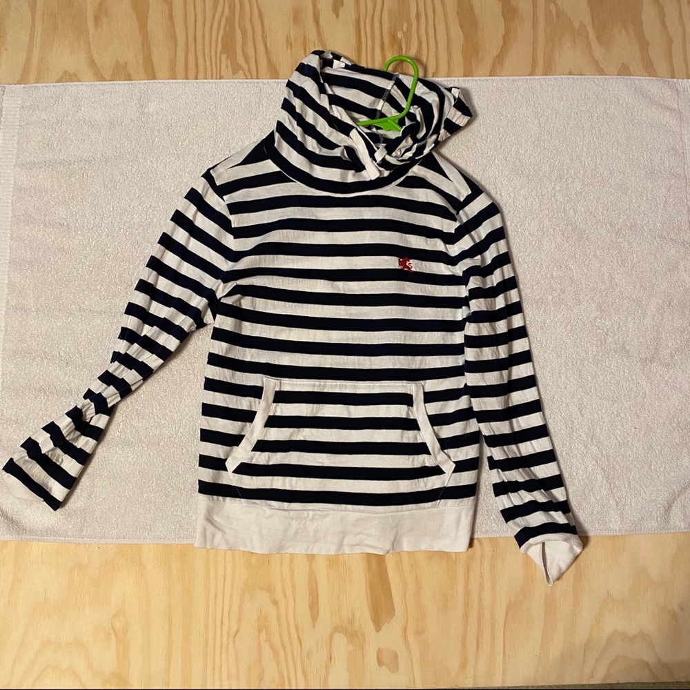 Express Hooded Long Sleeve